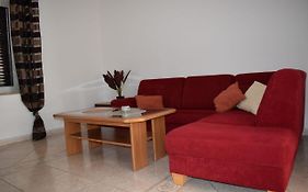 Pet Friendly Apartment Murvi 50